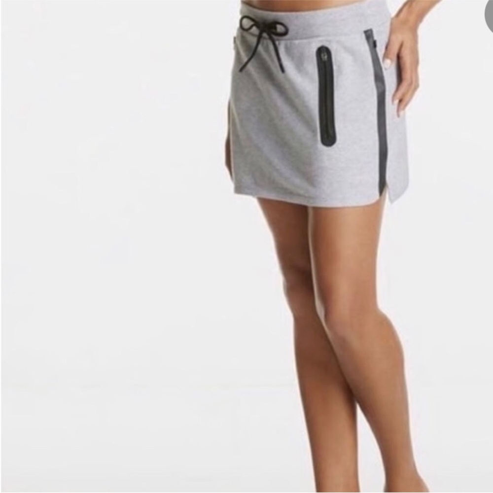 Fabletics skirt size M
